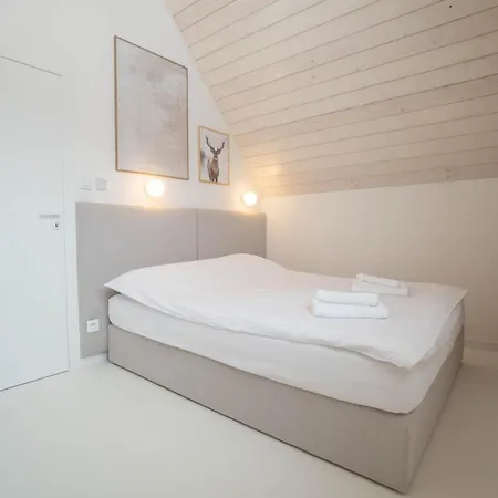 House Prestige Wood